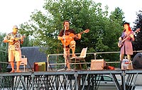Asson - Laurent Kouassy et deux musiciens 